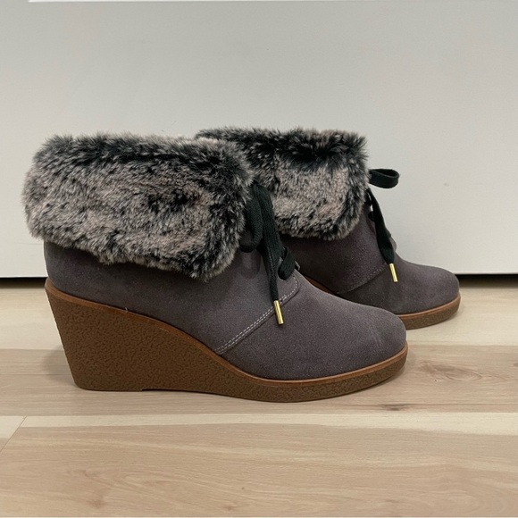 EUC Cole Haan Coralie Waterproof Wedge Bootie. Grey. Faux Fur. Size 6 / 6B - Picture 7 of 15